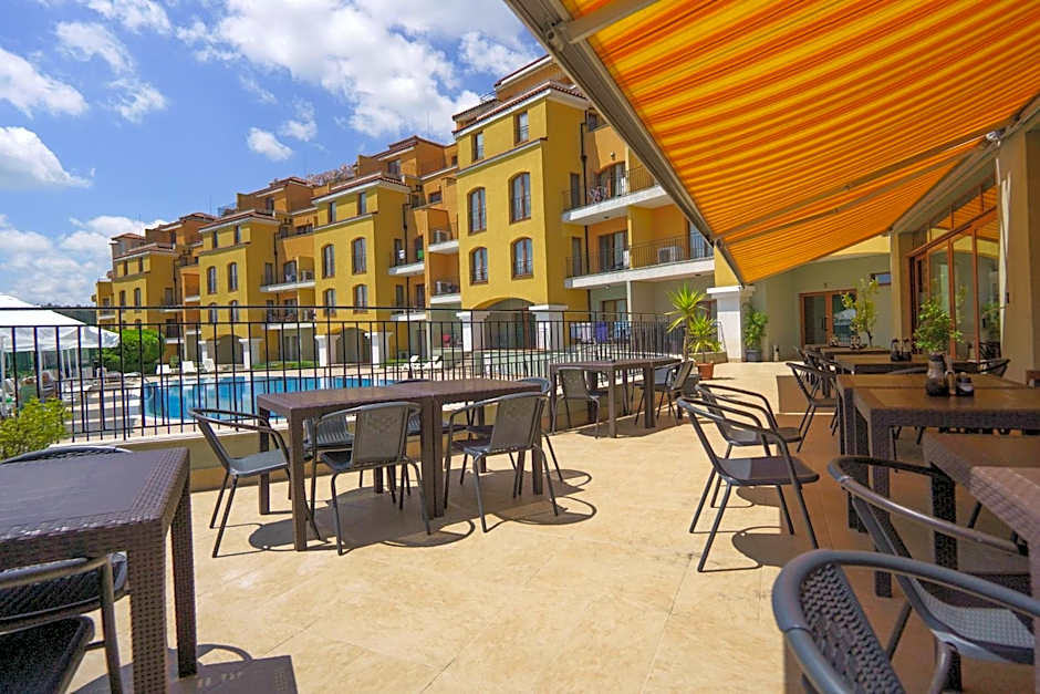 Serena Residence Aparthotel