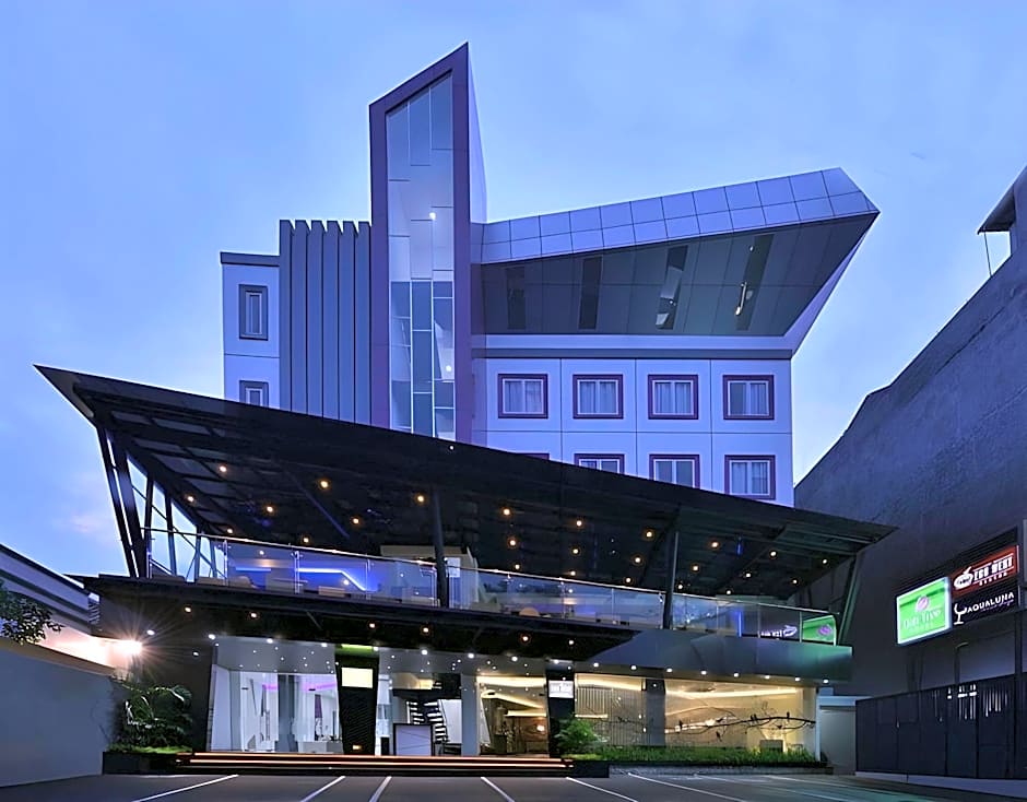 Oak Tree Urban Hotel