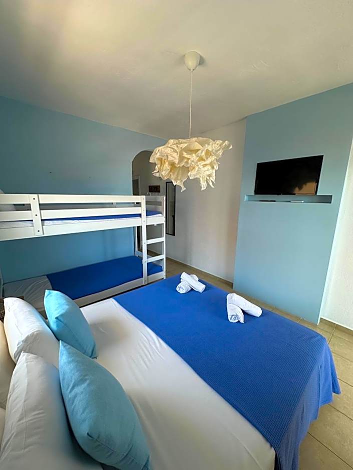 La Scala family apartments
