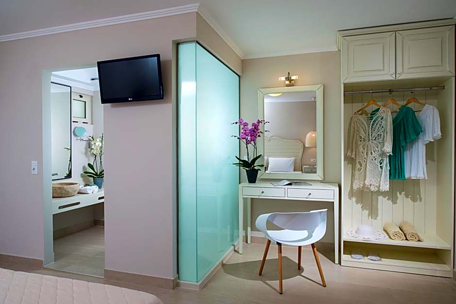 Notos Heights Hotel & Suites