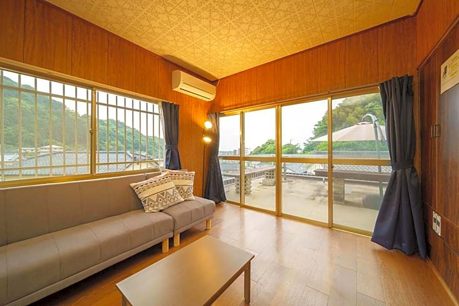 内竈ひなた庵