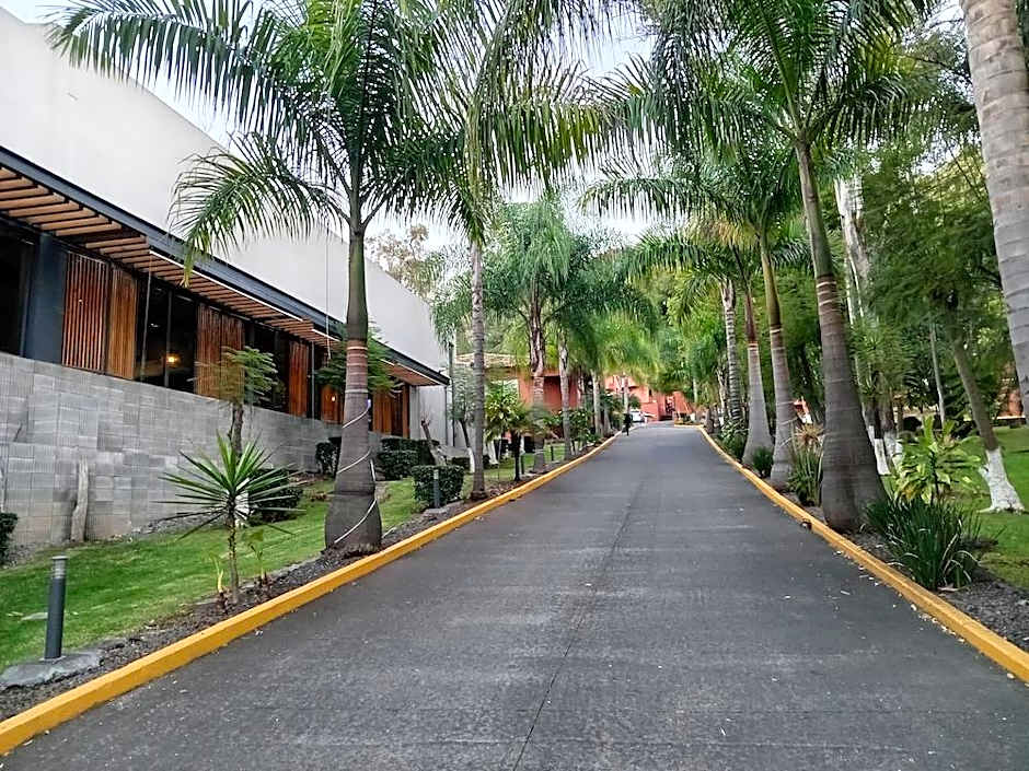 HOTEL PUNTA GALERIA