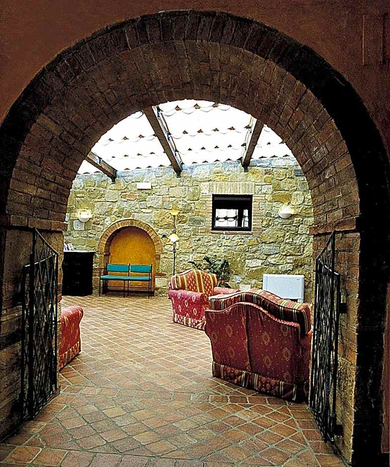 Casanova - Wellness Center La Grotta Etrusca
