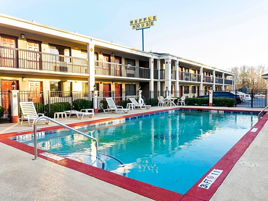 Days Inn by Wyndham Adairsville – Adairsville, GA