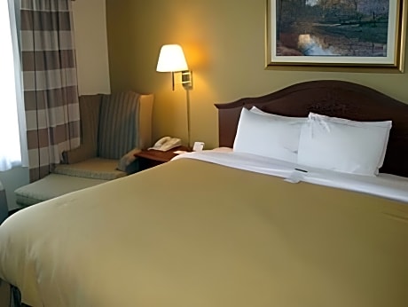 King Suite with Spa Bath