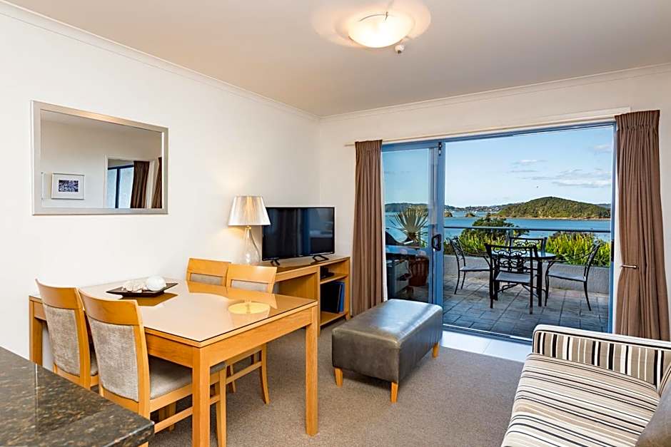 Blue Pacific Apartments