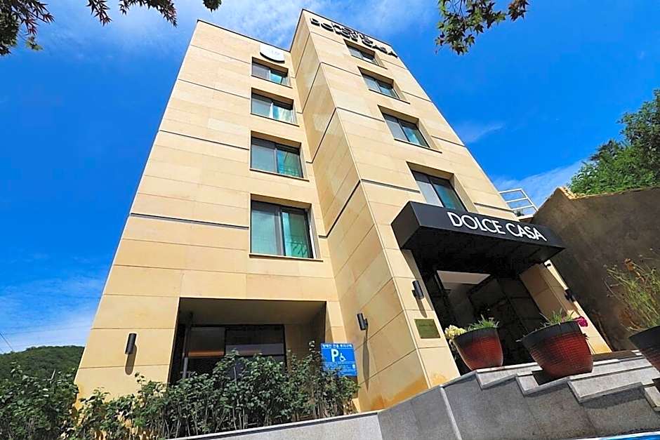 Namyangju Bukhangang Dolcecasa Hotel