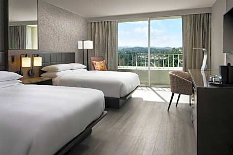 Deluxe Guest Room, Reserved, 2 Double, High floor, Balcony