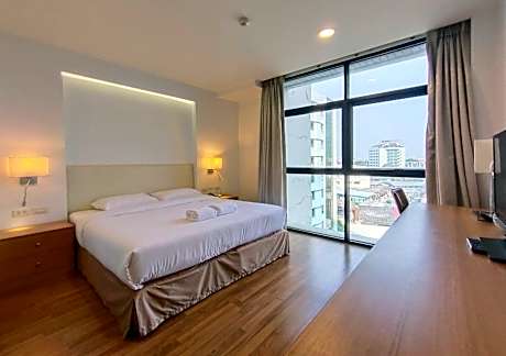 Deluxe Double or Twin Room