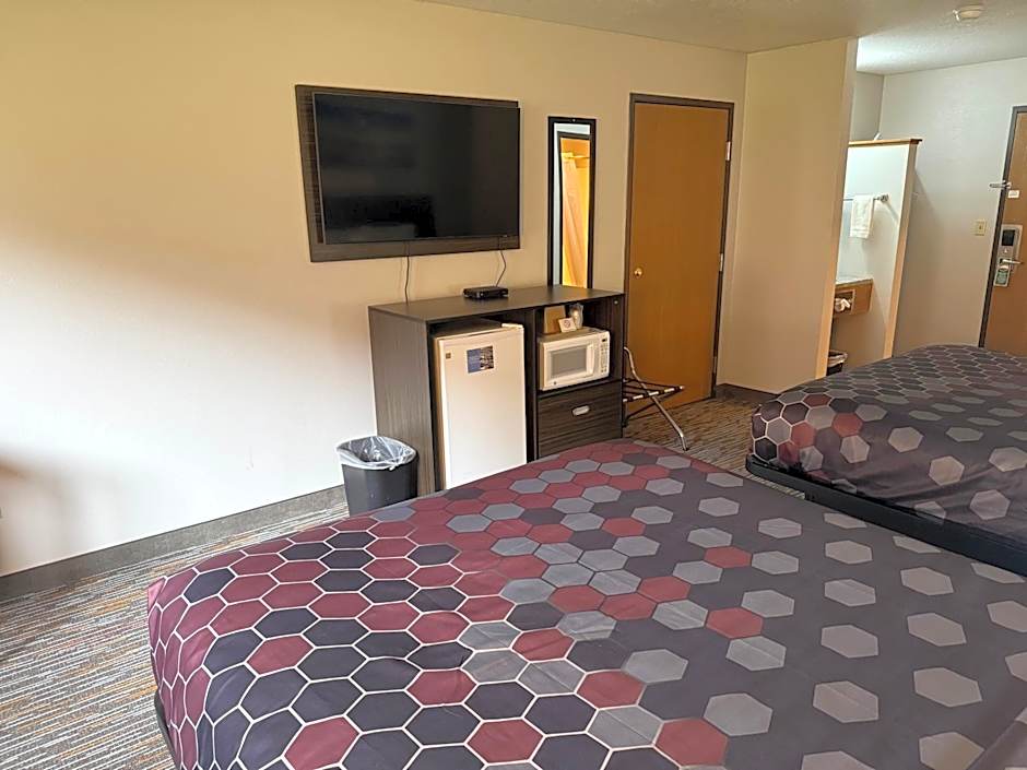 Country Haven Inn