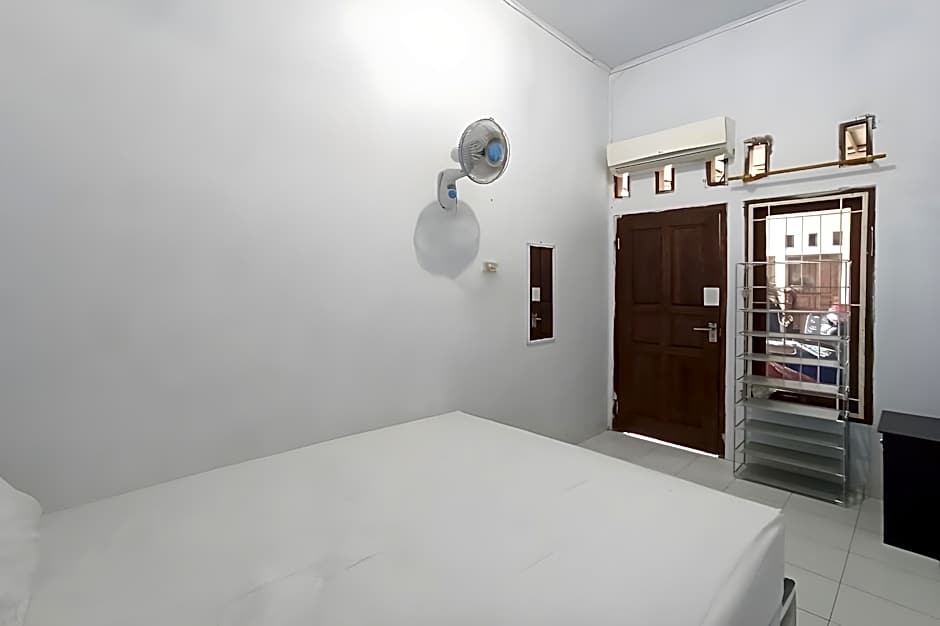 OYO 3994 Wisma Amalia