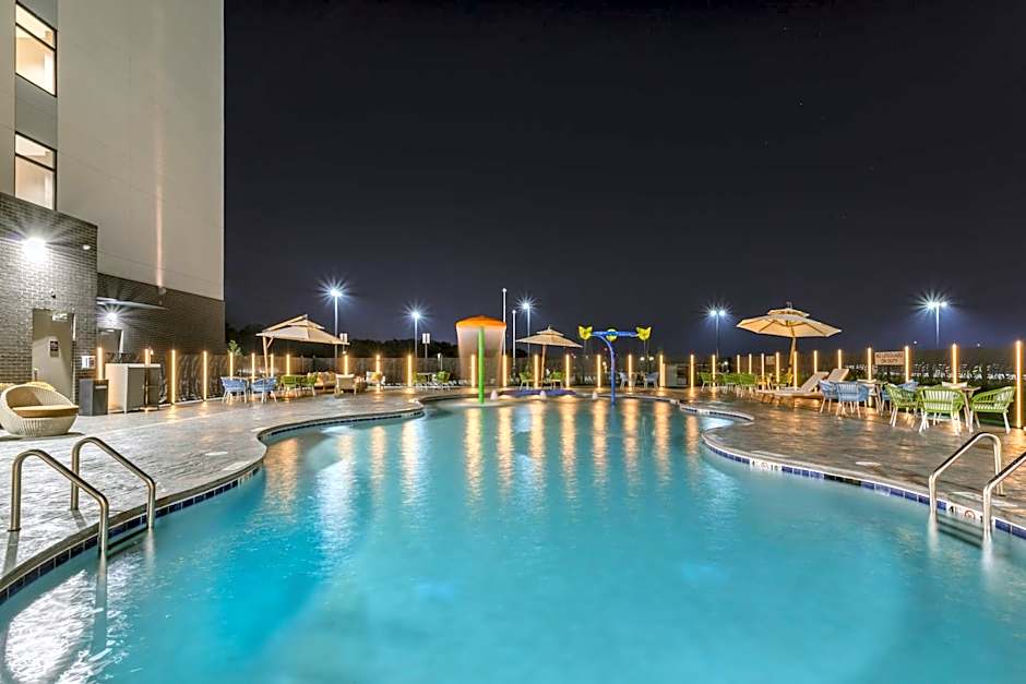 Cambria Hotel Pigeon Forge