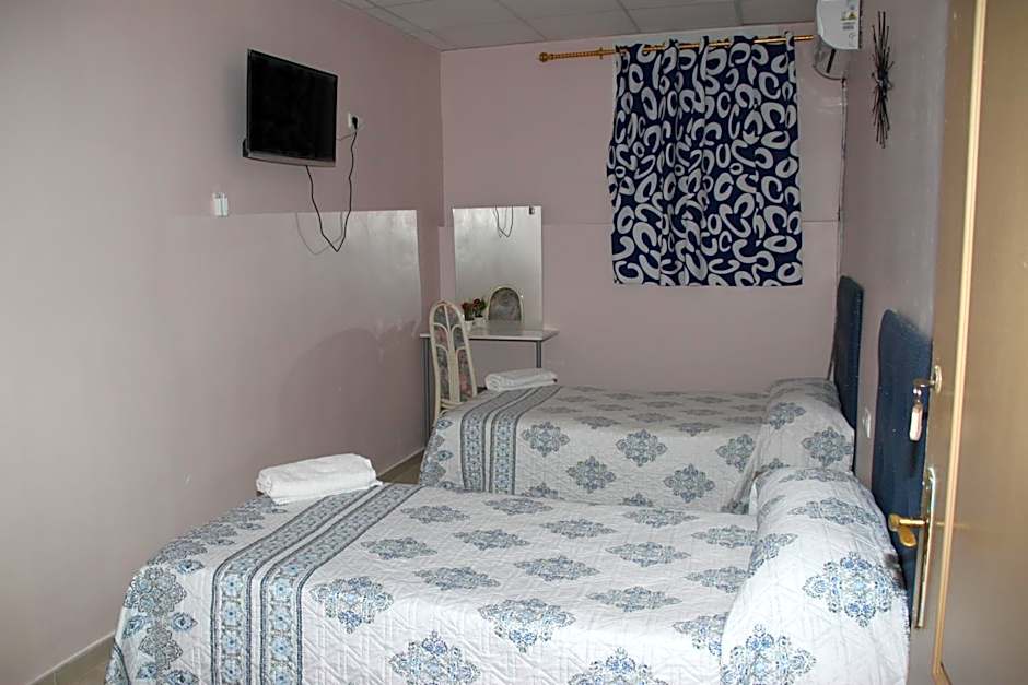 Pension La Lambra Azul