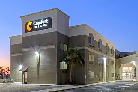Comfort Inn & Suites Surprise Near Sun City West