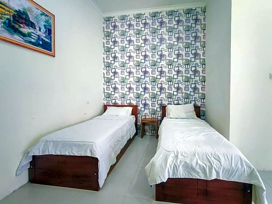 RedDoorz @ Tanakatto Homestay Waikabubak