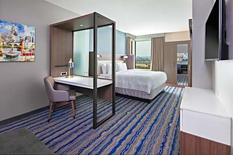 Suite with Trundle Bed - Hearing Accessible