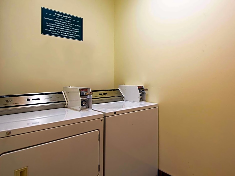 La Quinta Inn & Suites by Wyndham Vancouver Airport