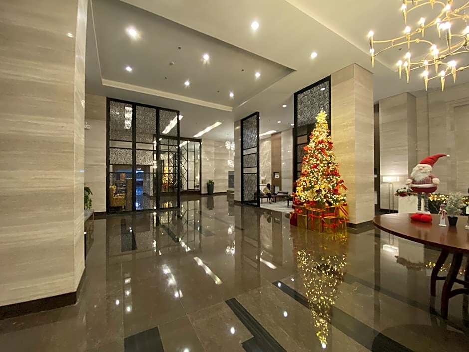 Le 10 The Radiance Manila Bay