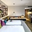 Adoro Aparthotel