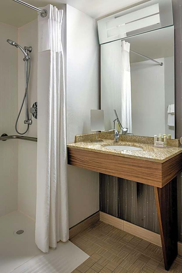 Courtyard by Marriott Grand Rapids Downtown