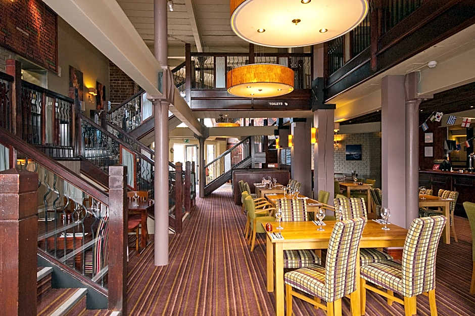 Premier Inn Falkirk Central