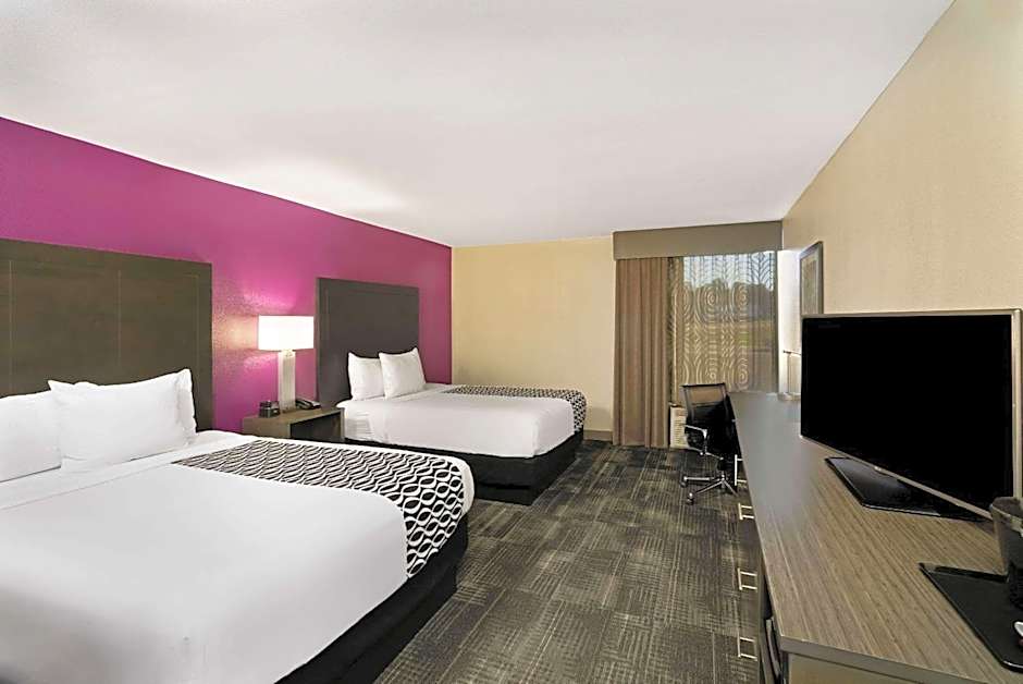La Quinta Inn & Suites by Wyndham Columbus