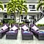 Beachside All Suites Hotel, a South Beach Group Hotel