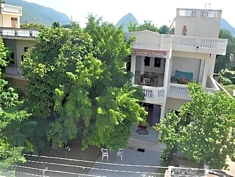 Kamal Villas