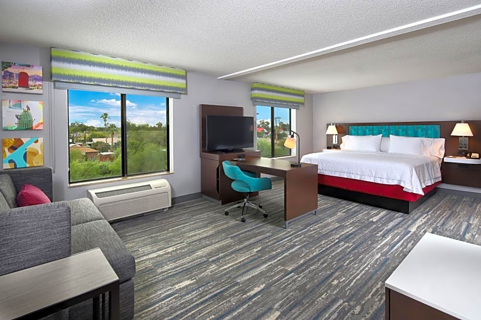 Hampton Inn & Suites Tucson East