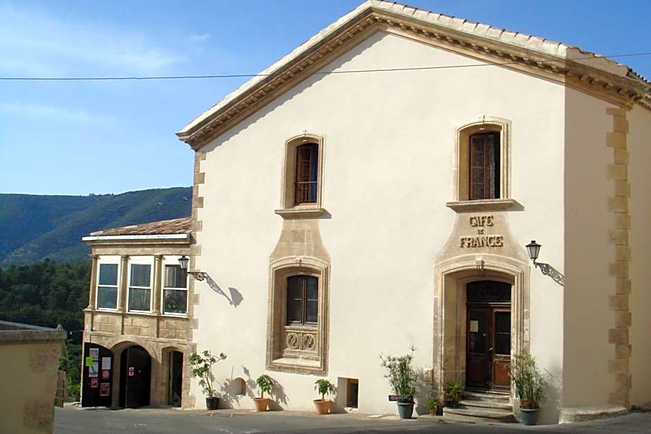 Cafe De France – Lacoste, UT