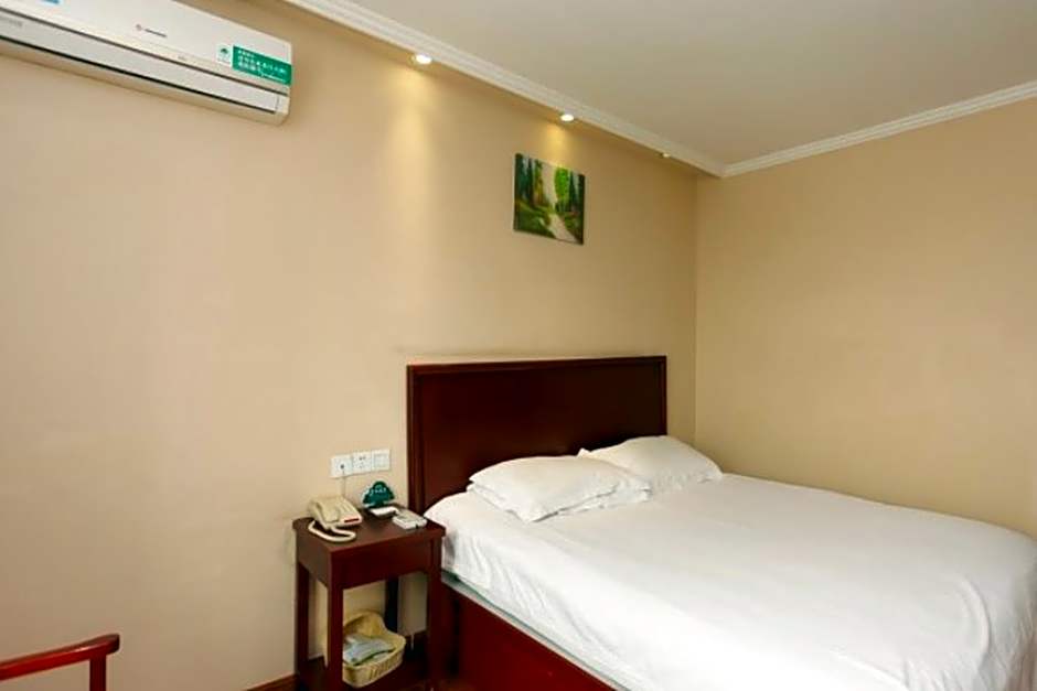 GreenTree Inn Jiangsu Wuxi Jiangyin Xinqiao Taixin Road Express Hotel
