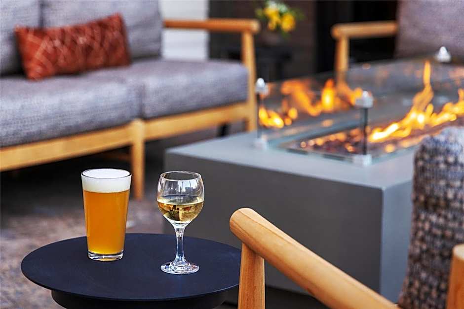 Starlite Yellowstone, Tapestry Collection by Hilton