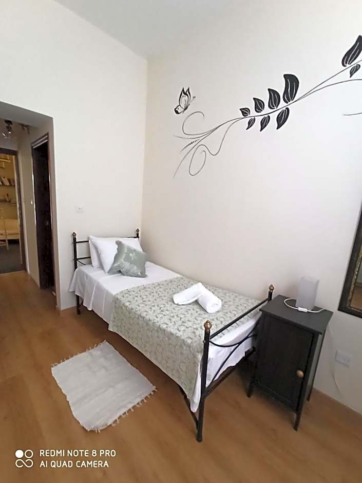 Lefkara Hotel