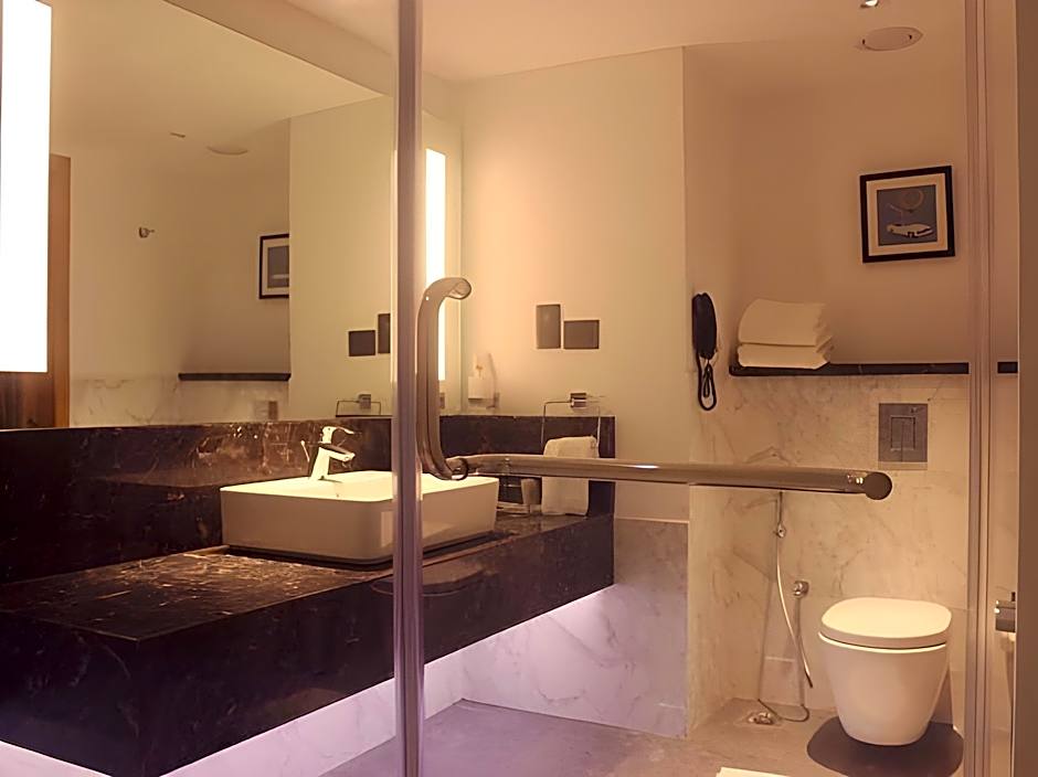 Fountain Tree by TGI