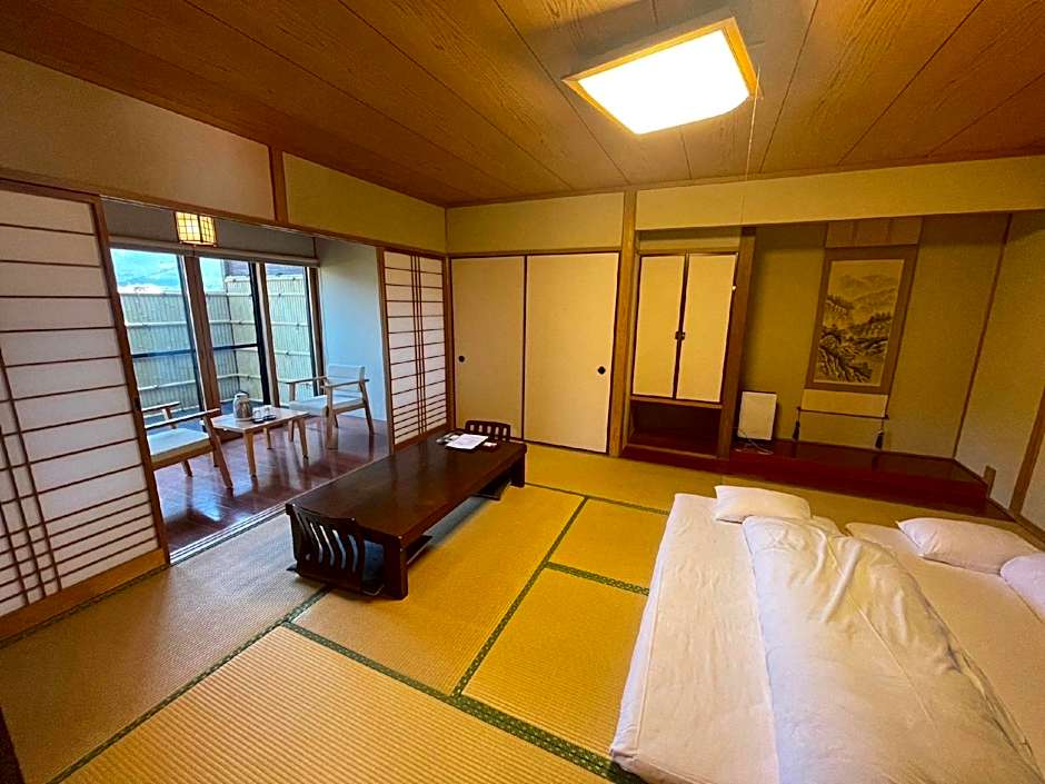 Yufuin Ryokan Yamanami