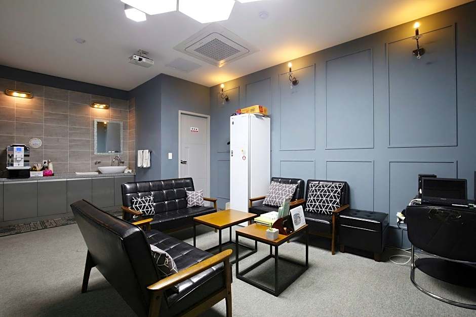 Rex Hotel Cheonan