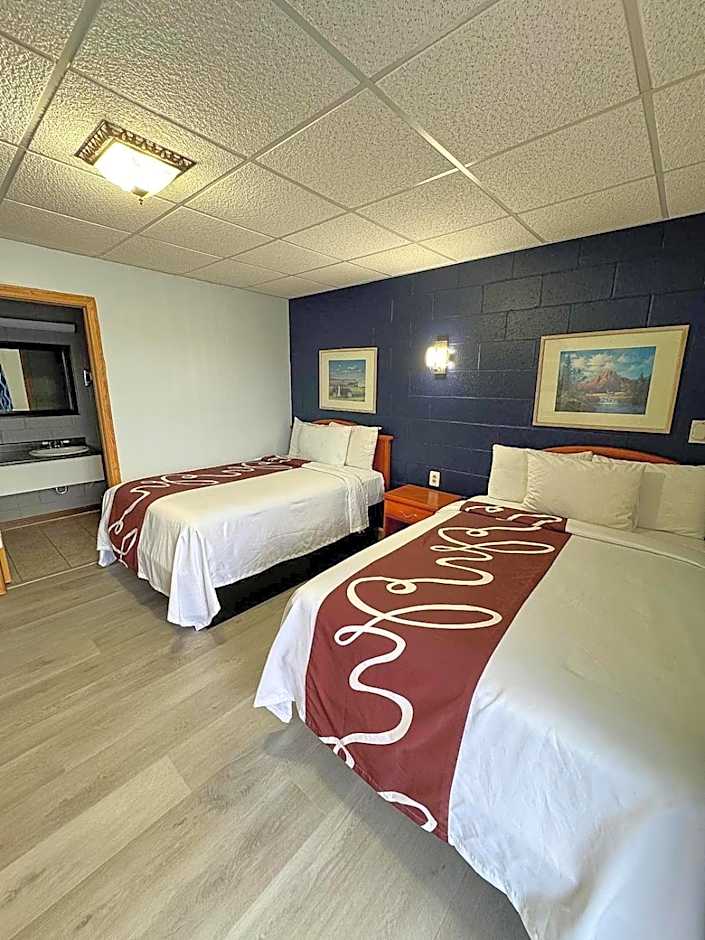 Sleep-ees Inn, Saginaw & Frankenmuth