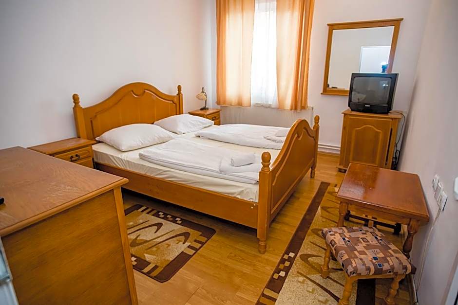 HOTEL MARION