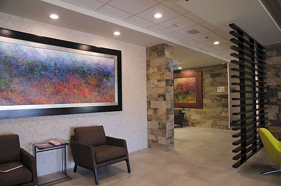 Holiday Inn Express and Suites Celaya By IHG