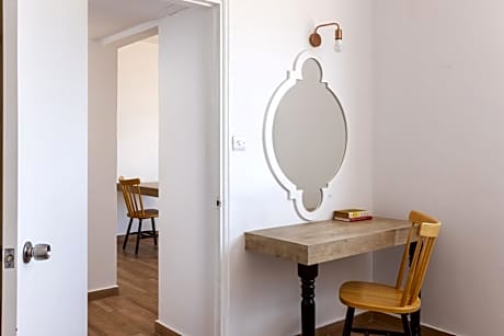 One Bedroom Apartment Sea View