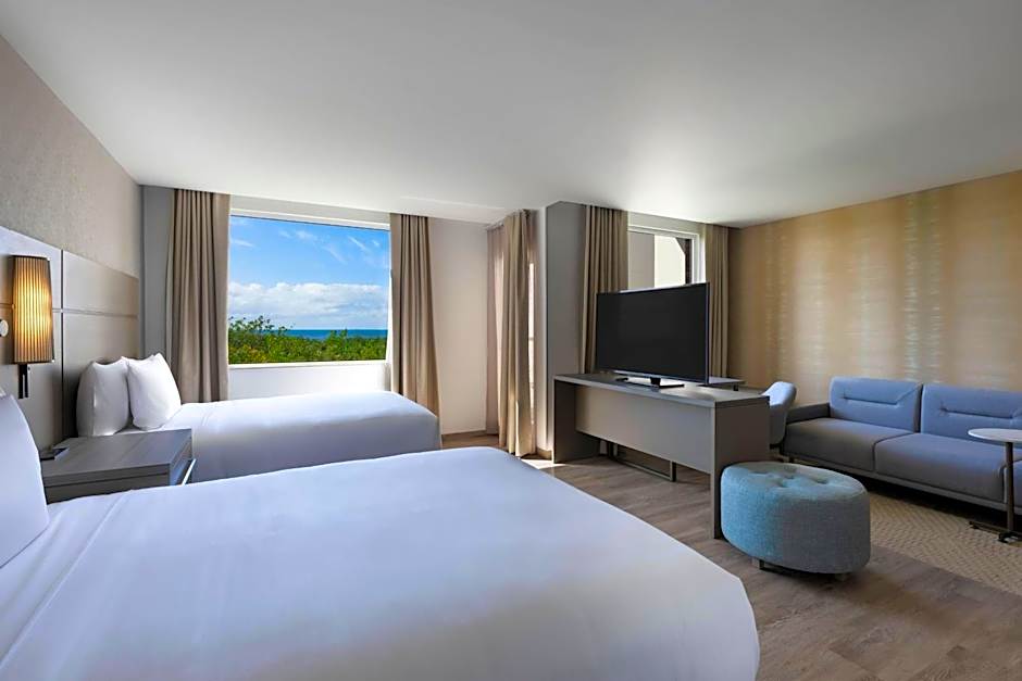 Photo 1 of 6 of Studio 2 Queen Beds, Partial Ocean View, Balcony