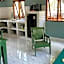 Villa Anjing 2