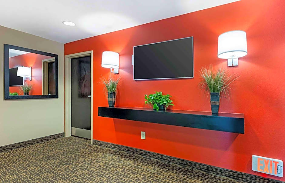 Extended Stay America Suites - Chicago - Skokie