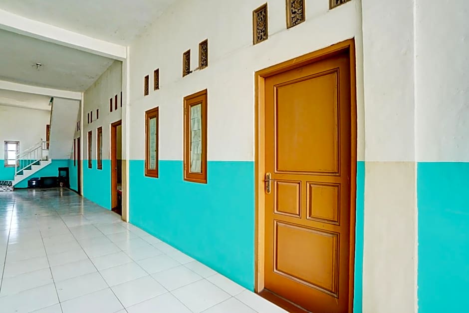 OYO Life 93075 Nova Jaya 2 Homestay Syariah