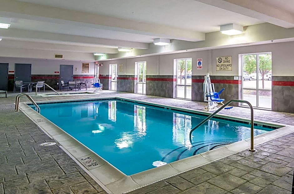 Comfort Suites at Virginia Center Commons