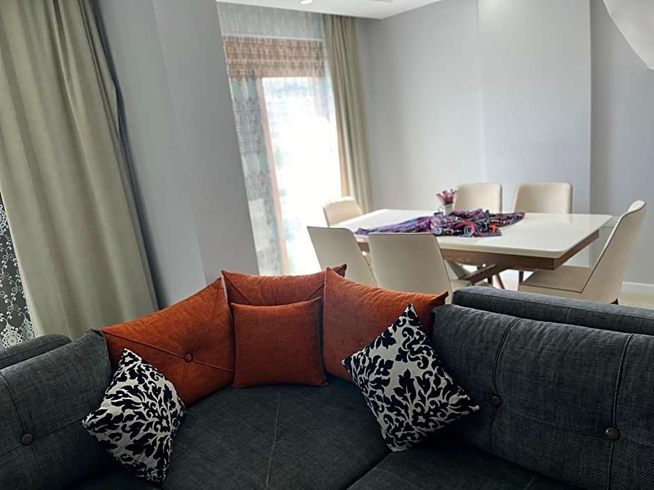 Gardenya Lara Suit Hotel