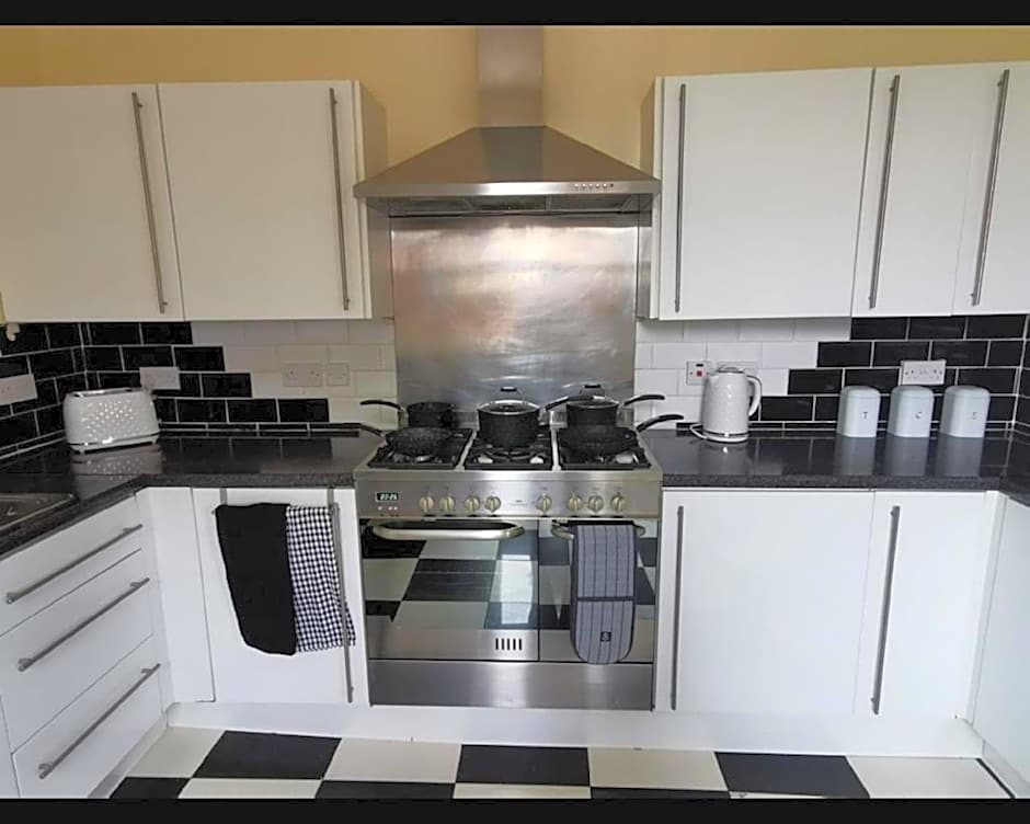 Marley Mansions Clarendon 65