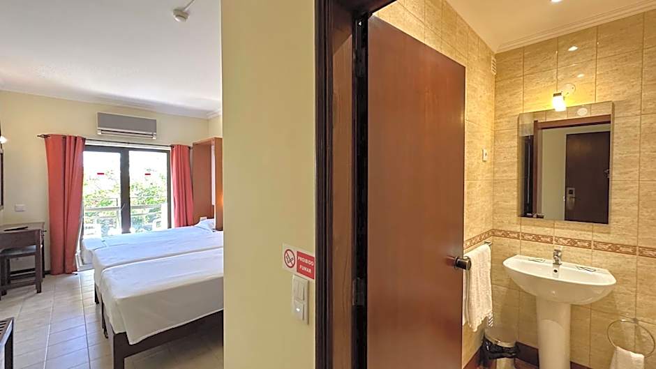 Hotel Avenida Praia