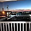 Pacific Coast Roadhouse Hotel