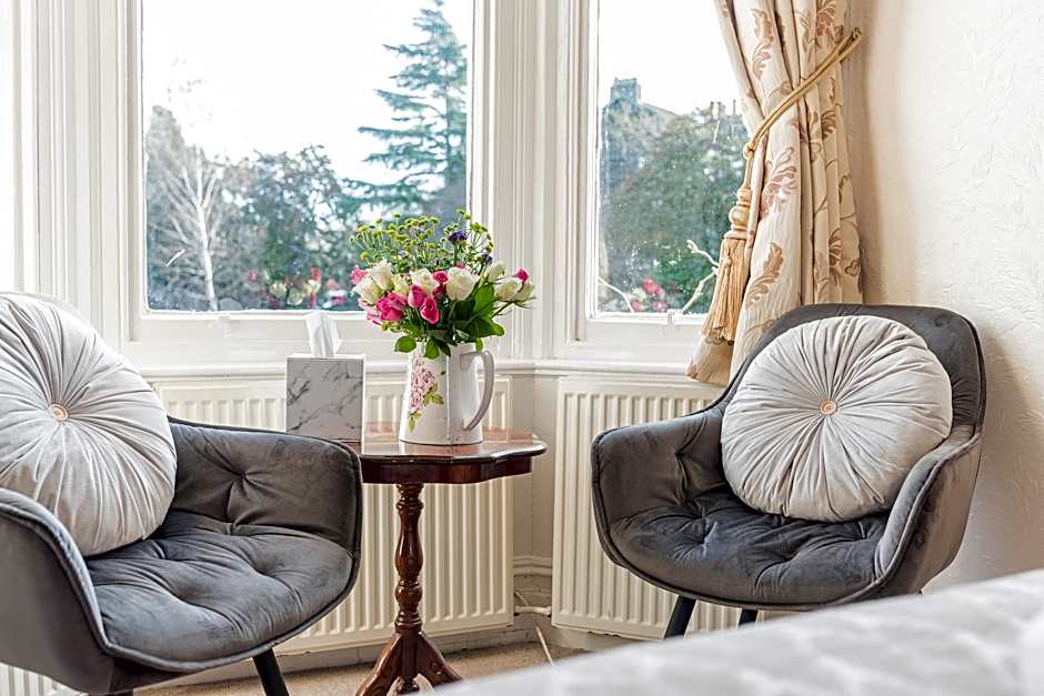 Rayrigg Villa Windermere (Room Only)